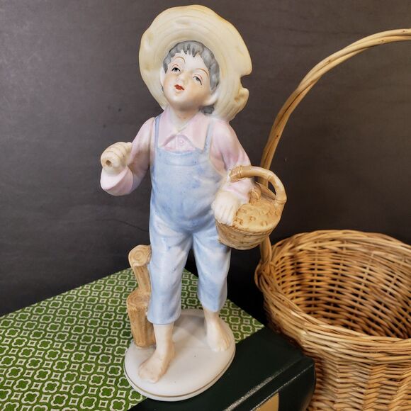 Adorable Vintage Ucagco Porcelain Farmer Boy Figurine 7" Made in Japan - Picture 1 of 5